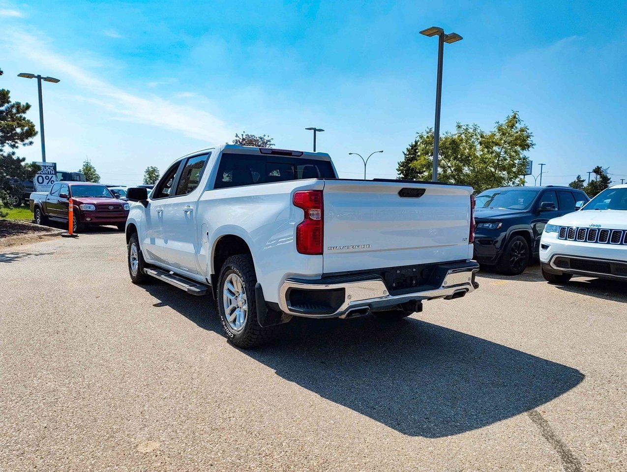 2024 Chevrolet Silverado 1500 4WD Crew Cab 147 LT White Sherwood Park - photo #4
