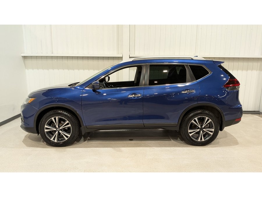 2020 Nissan Rogue Blue