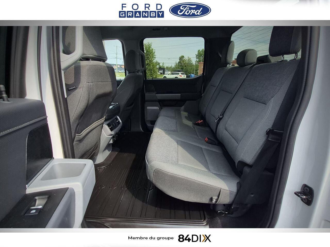 2024 Ford F-150 Lightning White Granby - photo #19