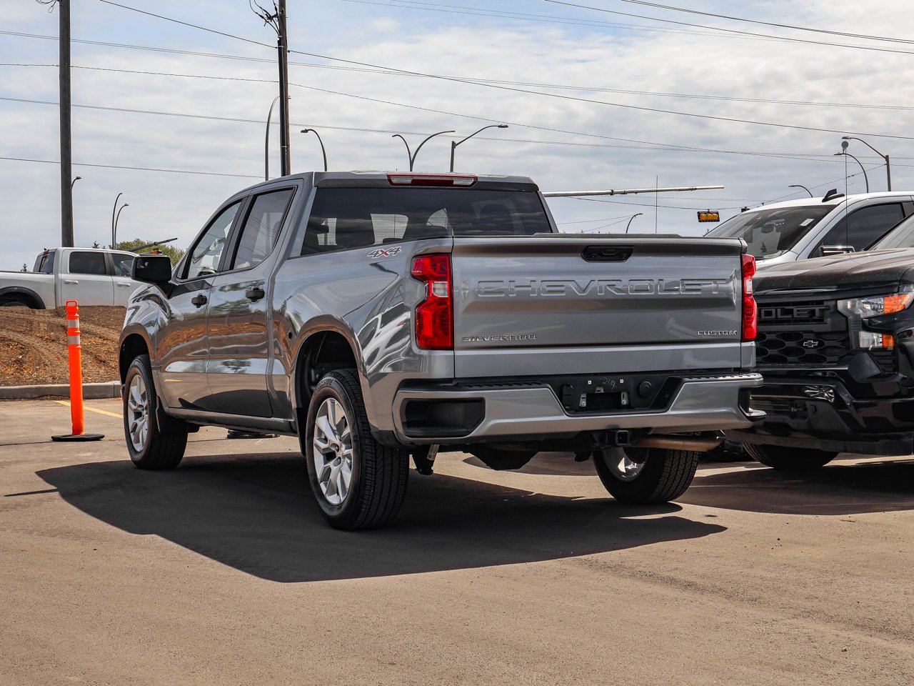 2024 Chevrolet Silverado 1500 4WD Crew Cab 147 Custom Grey Sherwood Park - photo #5