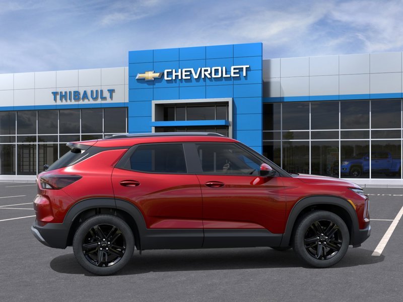 CHEVROLET Trailblazer Traction intégrale, 4 portes LT 2026 ROUGE SOMMET Sherbrooke - photo #4