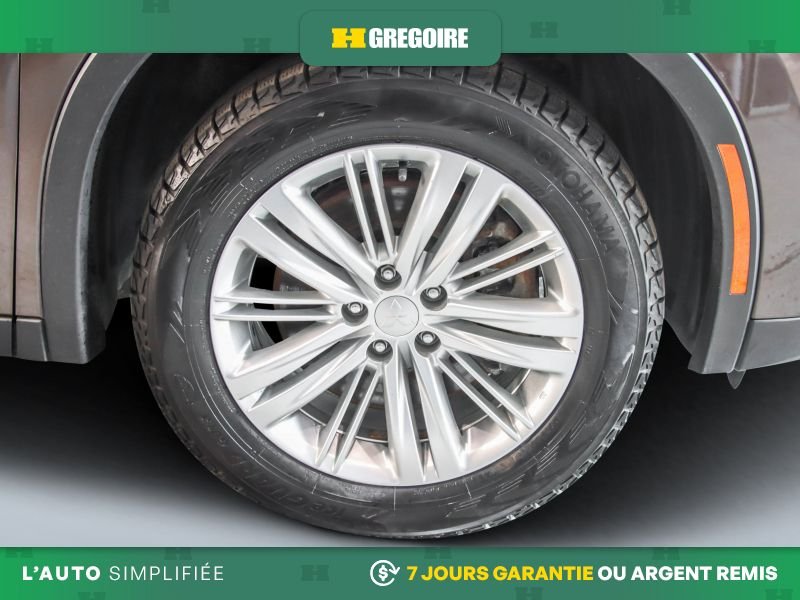 2022 Mitsubishi Outlander Green Laval - photo #28