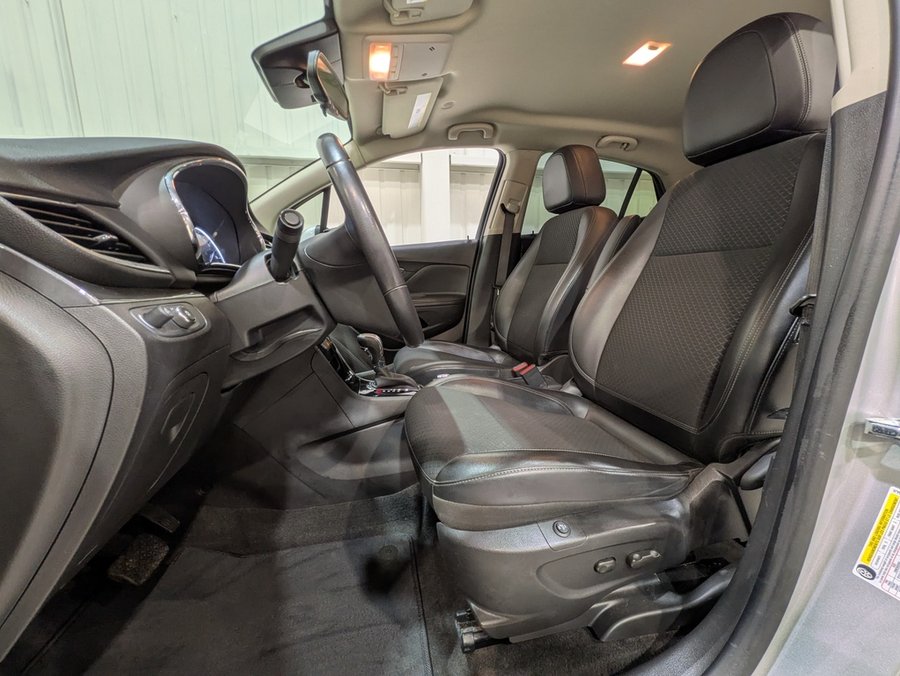 Buick Encore AWD 4dr Preferred 2022 Argent