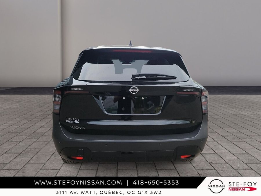 2025 Nissan Kicks SV TA 2025 Black