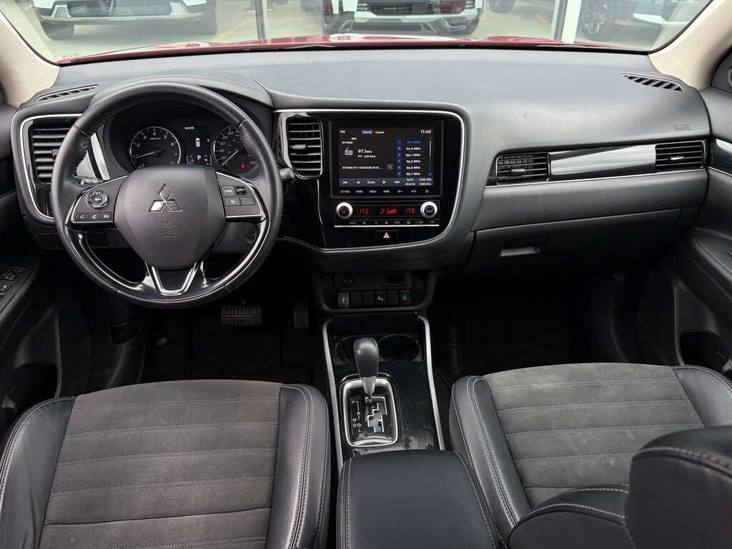 2020 Mitsubishi Outlander Red Gatineau - photo #15