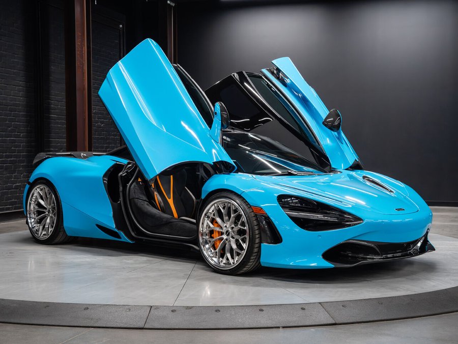 2018 McLaren 720S 2018 Fistral Blue