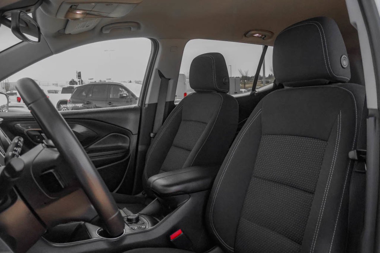2024 GMC Terrain AWD 4dr SLE White Sherwood Park - photo #29