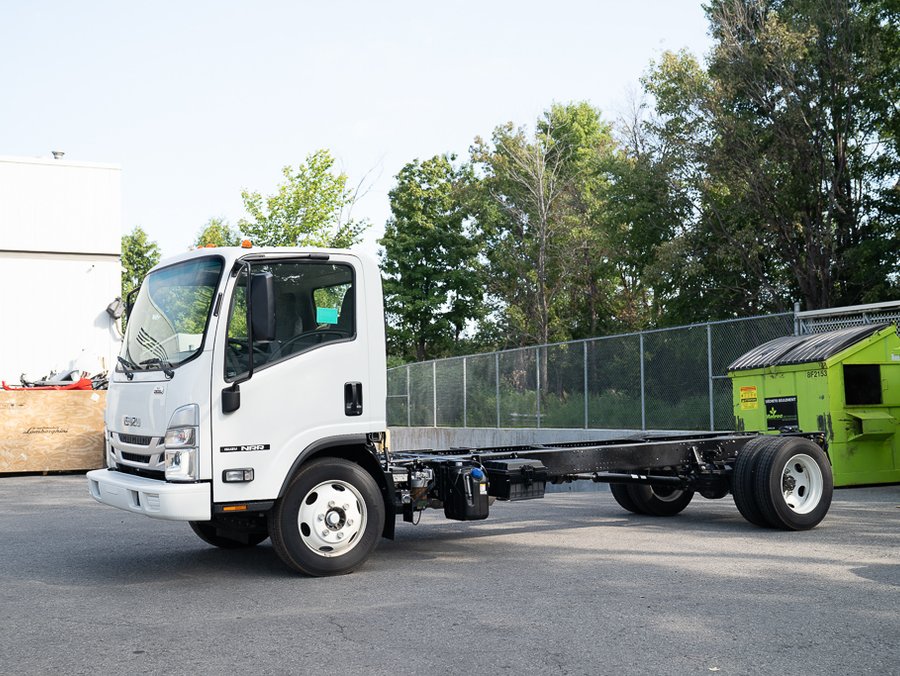 2024 ISUZU NRR 2024 White