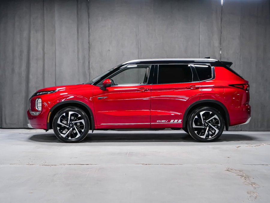 2025 Mitsubishi Outlander Plug-In Hybrid PHEV GT S-AWC SIEGES MASSAGE PANORAMIQUE GPS Red