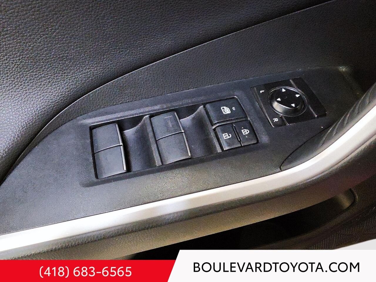 2021 Toyota RAV4 Prime 99740A-189 | XSE, AWD Red Québec - photo #7