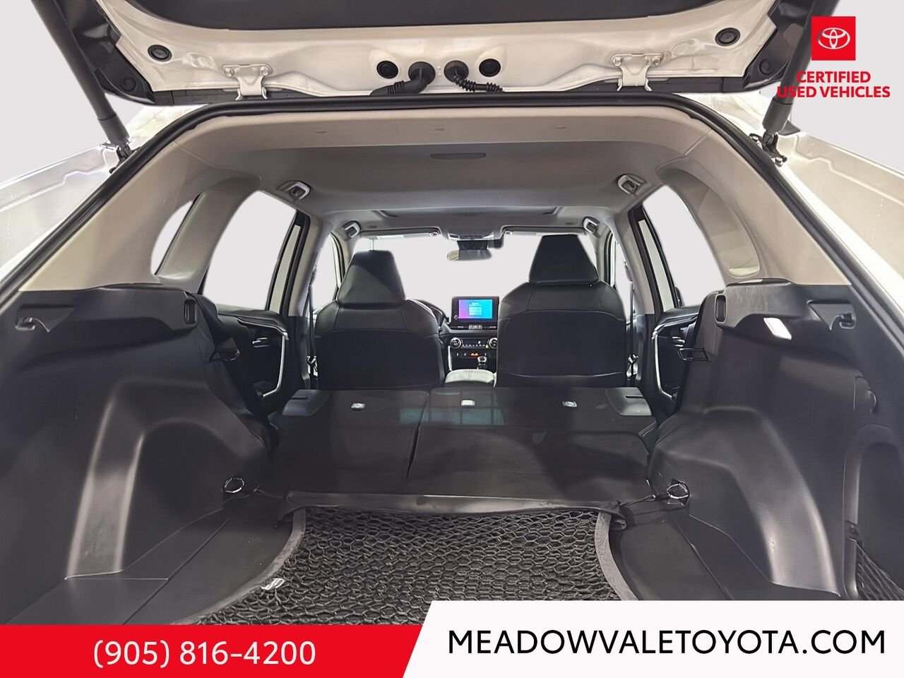 2025 Toyota RAV4 One Owner, Clean Car Fax, Power Sunroof, Power Trunk, Power Seat, Softex Leather Seating Wind Chill Pearl Mississauga - photo #21