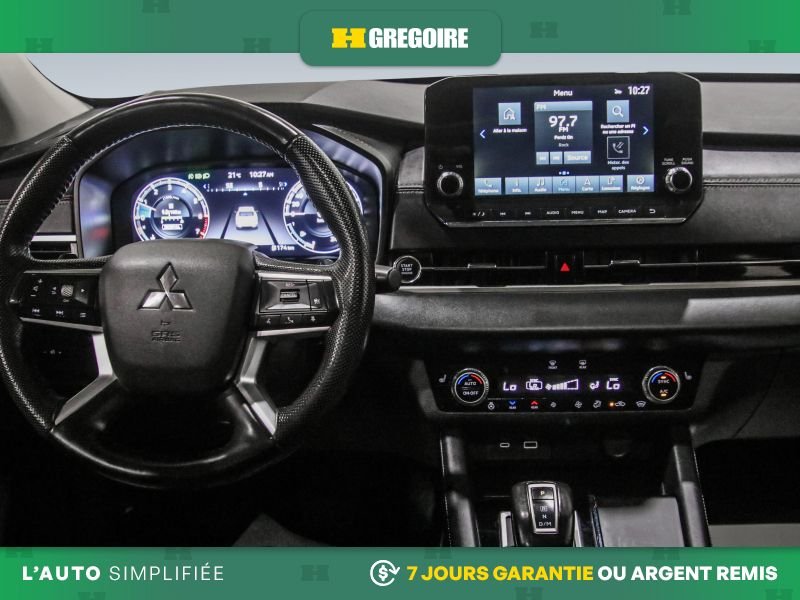 Mitsubishi Outlander 2023 Gris Blainville - photo #18