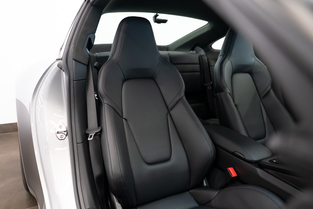 Porsche 911 Carrera GTS Coupe \\ \\ NO LUXURY TAX 2026 Argent Kirkland - photo #25