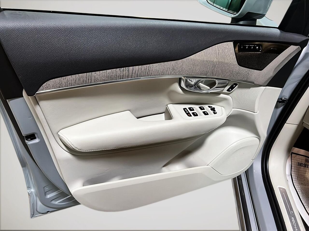 2024 Volvo XC90 Recharge PLUS BRIGHT THEME PHEV Grey Québec - photo #10