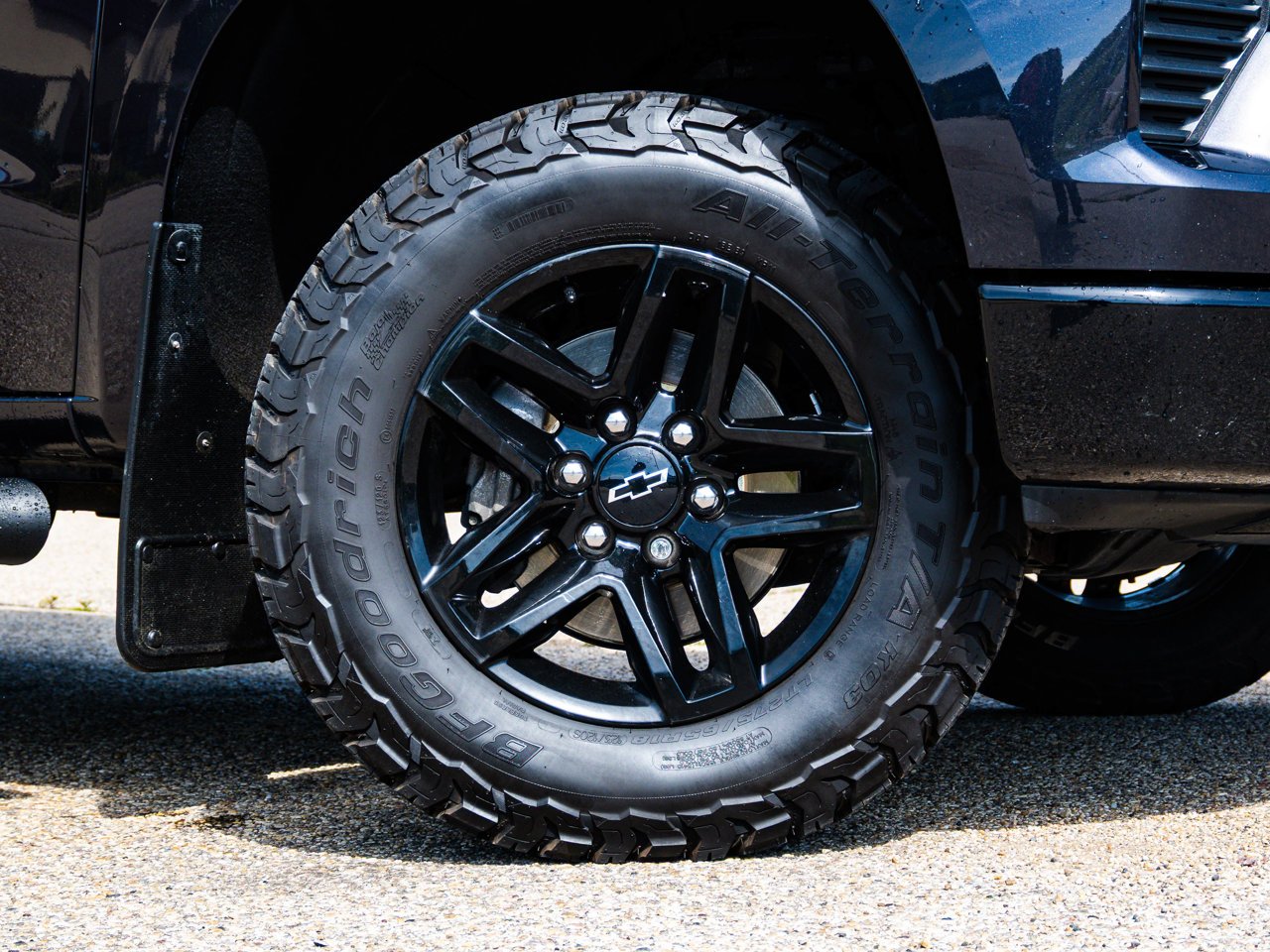 2022 Chevrolet Silverado 1500 4WD Crew Cab 147 LT Trail Boss Black Sherwood Park - photo #4