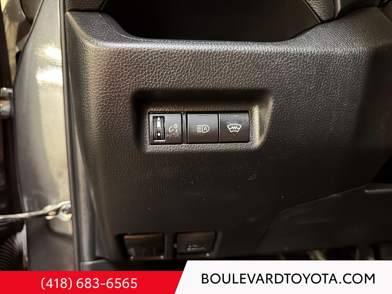 2024 Toyota RAV4 531708-128 | LE, AWD Magnetic Grey Metallic Québec - photo #10