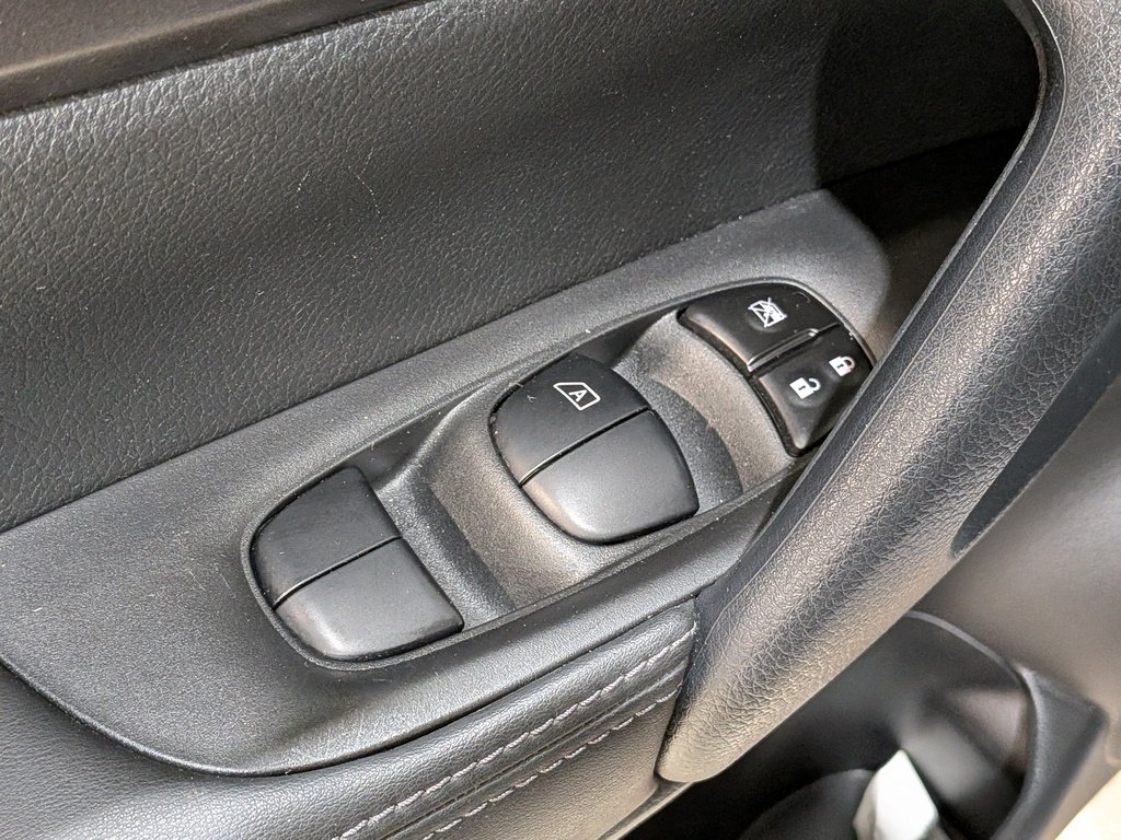 Nissan Qashqai 2023 Gris Val-David - photo #32