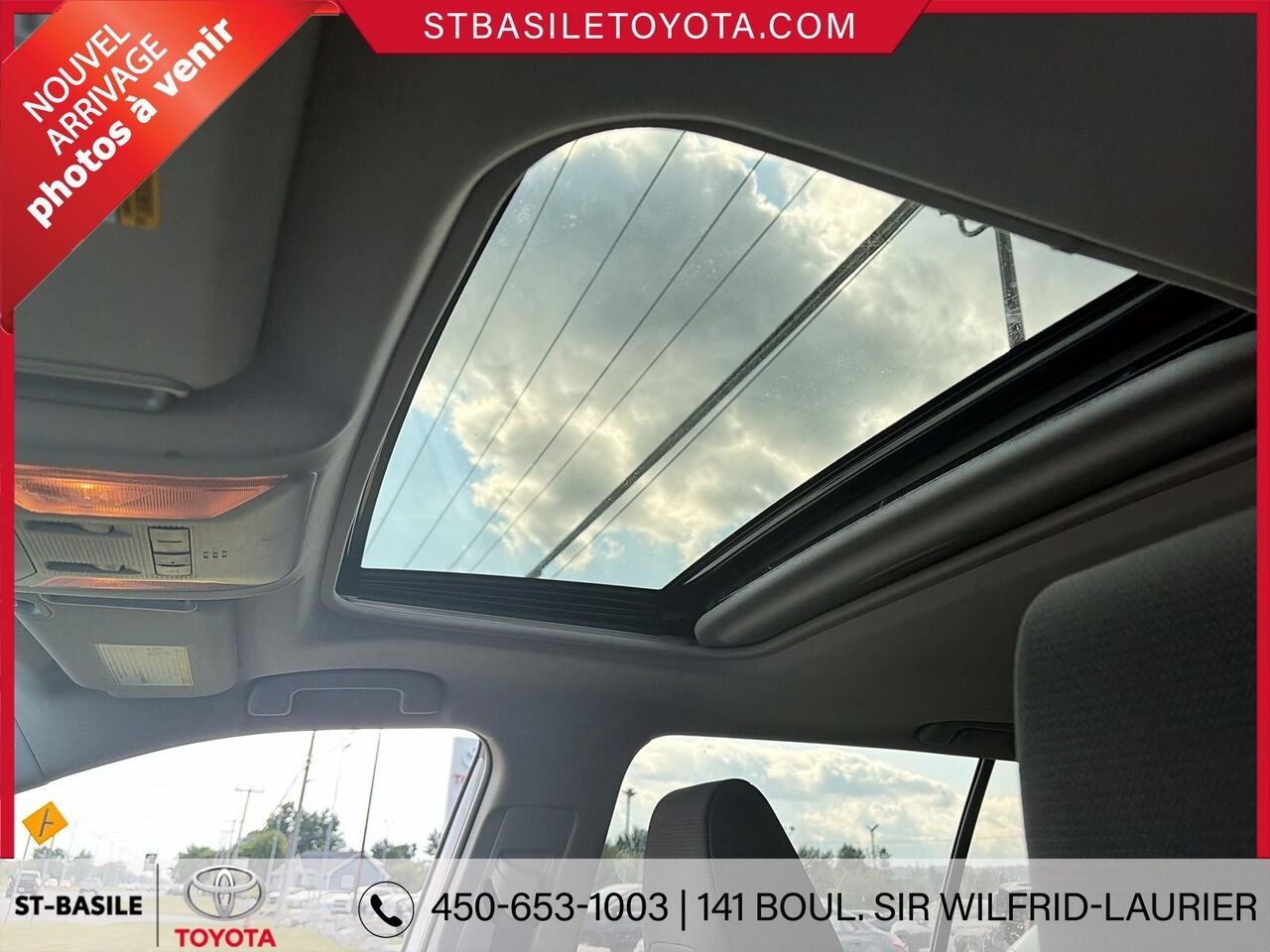 TOYOTA RAV4 Hybride 2020 Blanc Saint-Basile-le-Grand - photo #5