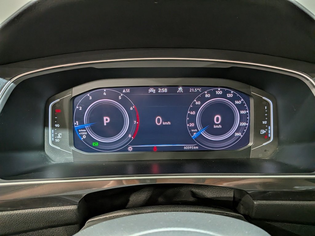 Volkswagen Tiguan Comfortline 4MOTION 2024 Gris Val-David - photo #21