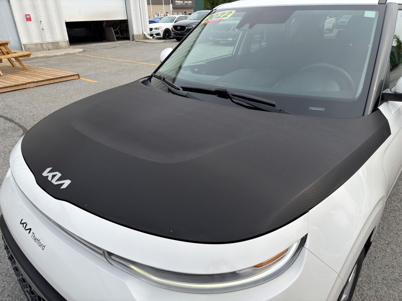 2022 Kia Soul White Thetford Mines - photo #7