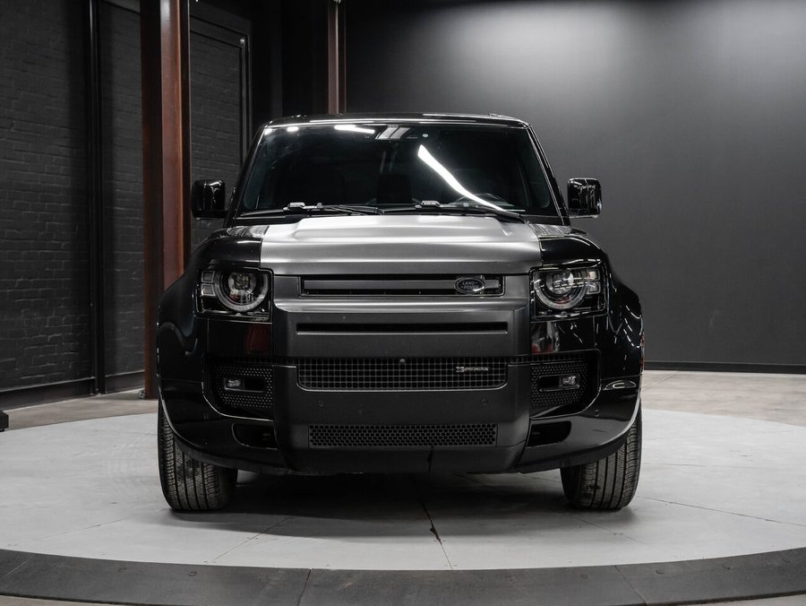 2022 Land Rover Defender 2022 Black