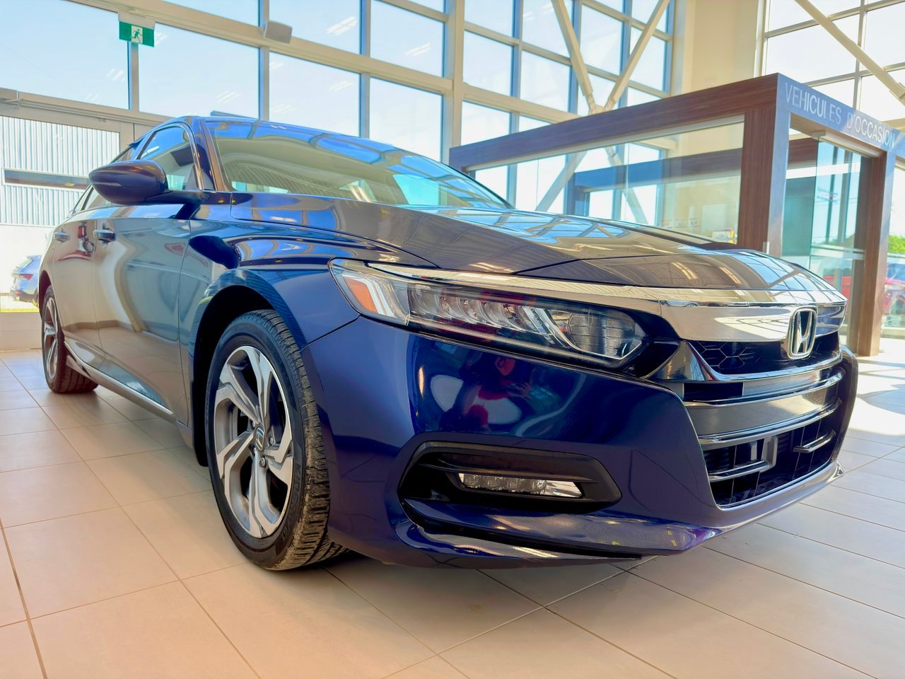 Honda Accord Sedan 2018 Bleu Notre-Dame-des-Prairies - photo #8