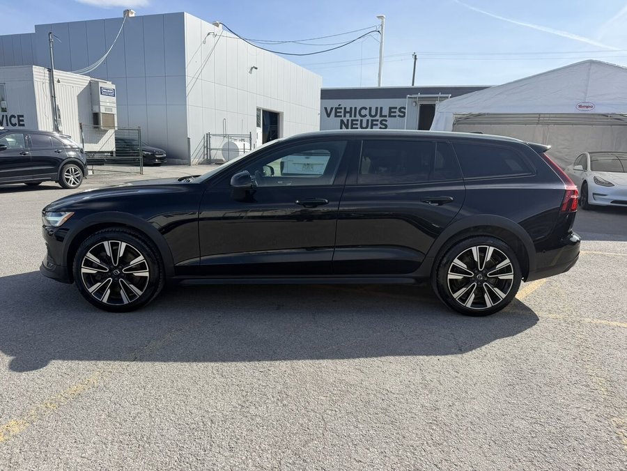 Volvo V60 Cross Country 2023 2023 Noir