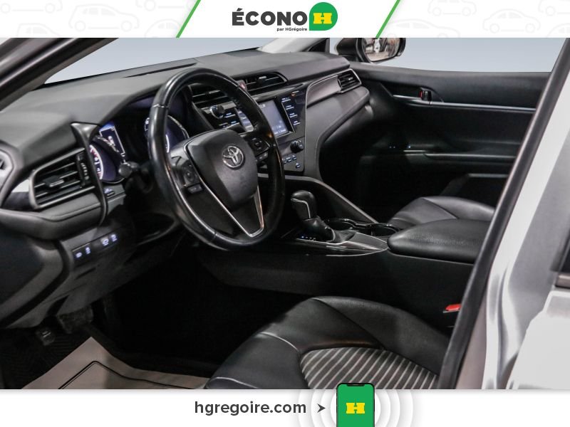 Toyota Camry 2019 Argent Laval - photo #7
