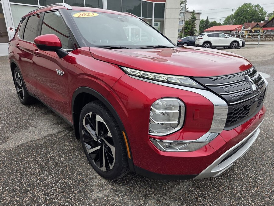 2023 MITSUBISHI Outlander Plug-In Hybrid 2023 Red