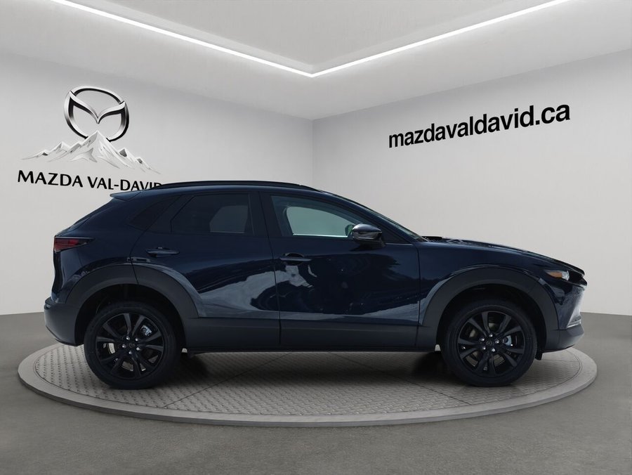 2026 Mazda CX-30 GS AWD 2.5 S Kuro AWD, Toit ouvrant, Sièges en similicuir, Barre de toit peintes. Deep Crystal Blue Mica