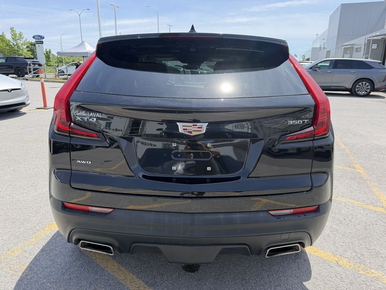 2023 Cadillac XT4 LUXURY AWD FINANCEMENT À PARTIR DE 3.99% STOCK XP5650 Black Laval - photo #10
