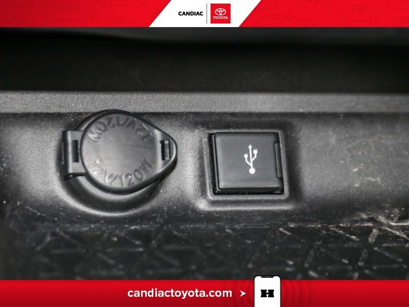 2022 Toyota Rav 4 Silver Blainville - photo #26