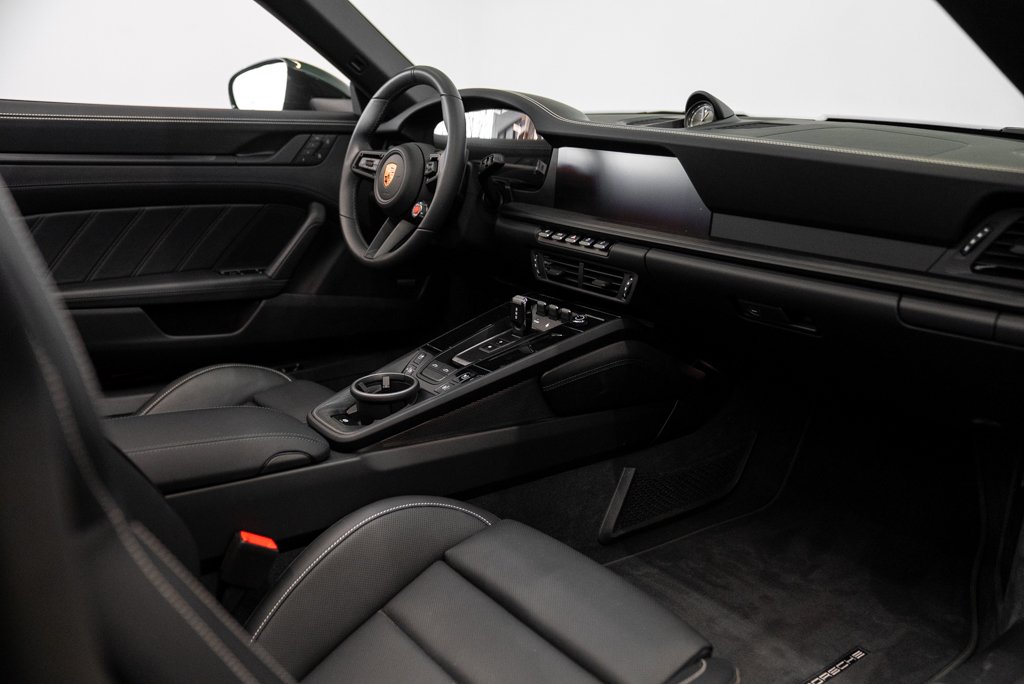 2026 Porsche 911 Targa 4 GTS Green Kirkland - photo #12