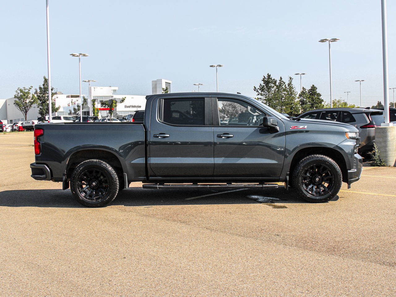 2019 Chevrolet Silverado 1500 4WD Crew Cab 147 RST Grey Sherwood Park - photo #9