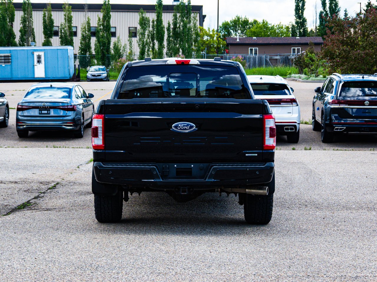 2023 Ford F-150 LARIAT 4WD SuperCrew 5.5' Box Black Sherwood Park - photo #11