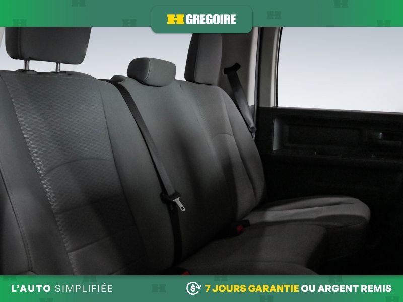 Ram 1500 820283 | ST 4WD AUTO A/C MAGS CAM RECUL BLUETOOTH 2019 Gris Laval - photo #24