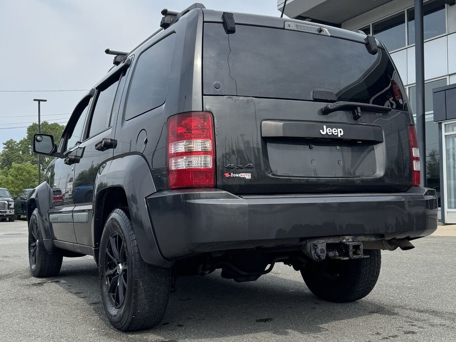 Jeep Liberty Sport 2010 2010 Noir