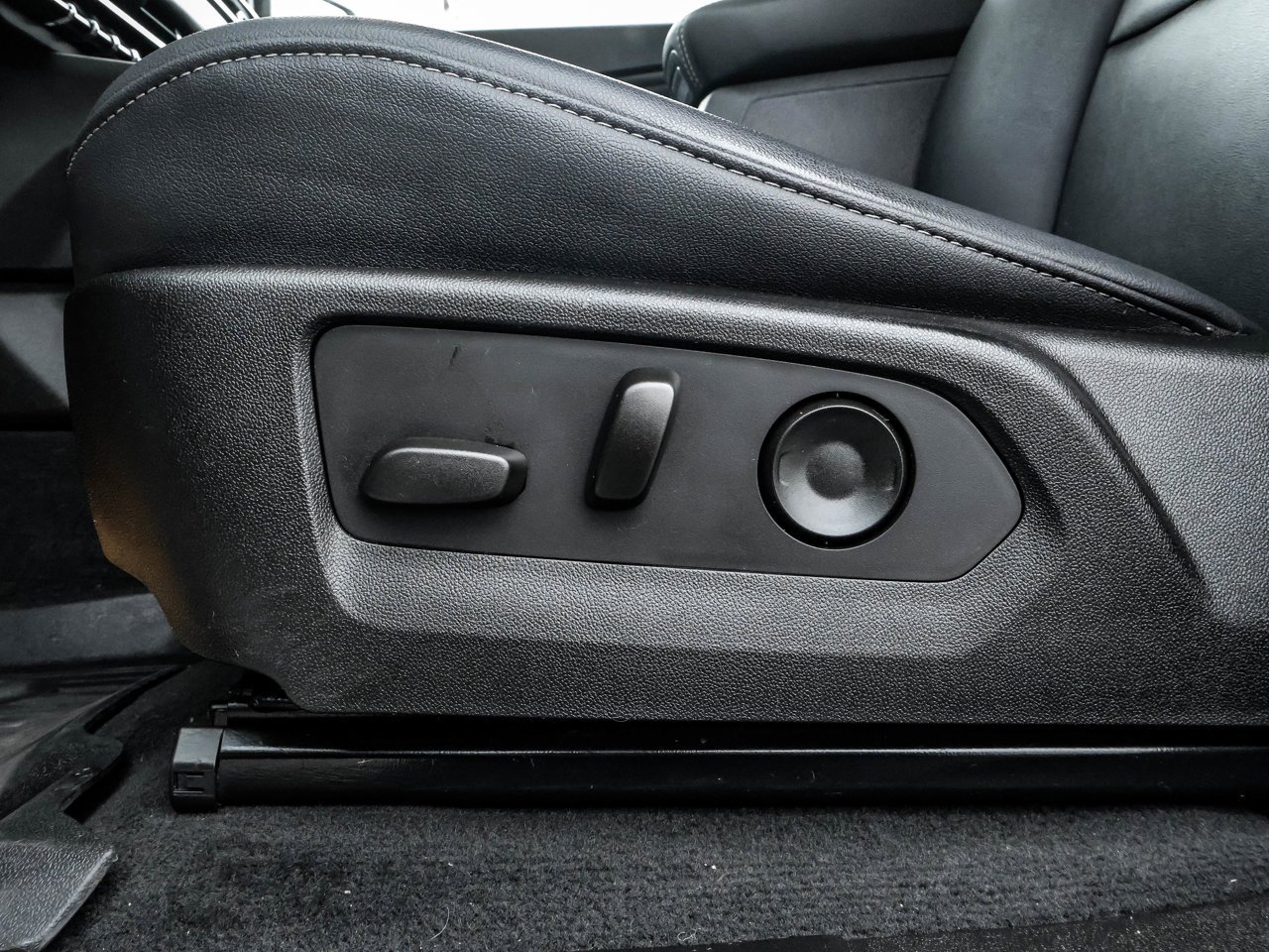 2024 GMC Canyon 4WD Crew Cab Elevation White Sherwood Park - photo #20