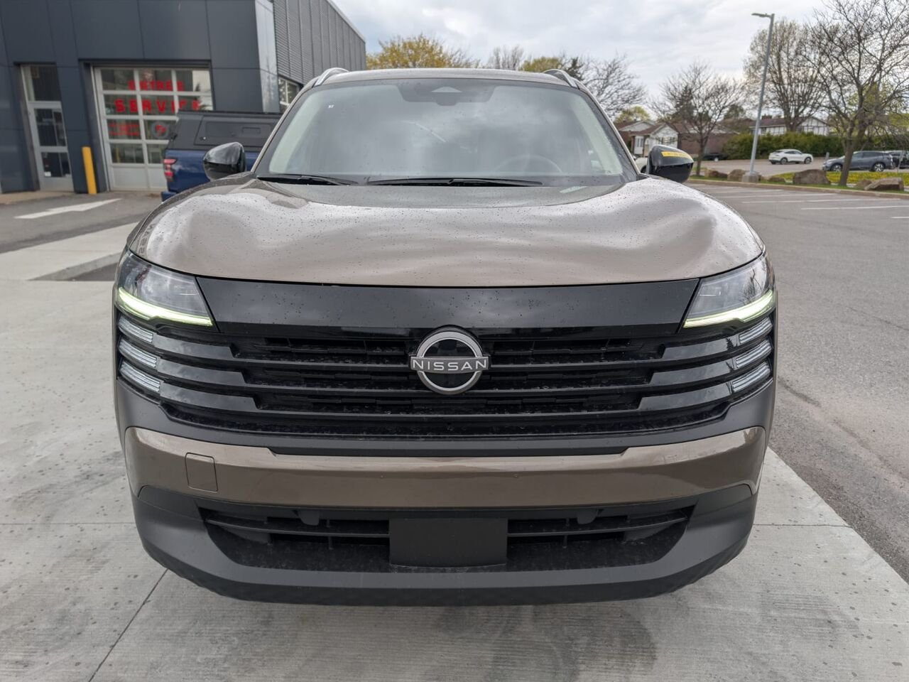 NISSAN Kicks KICKS SV PRIVIL GE 2026 Bronze canyon métallisé Châteauguay - photo #1