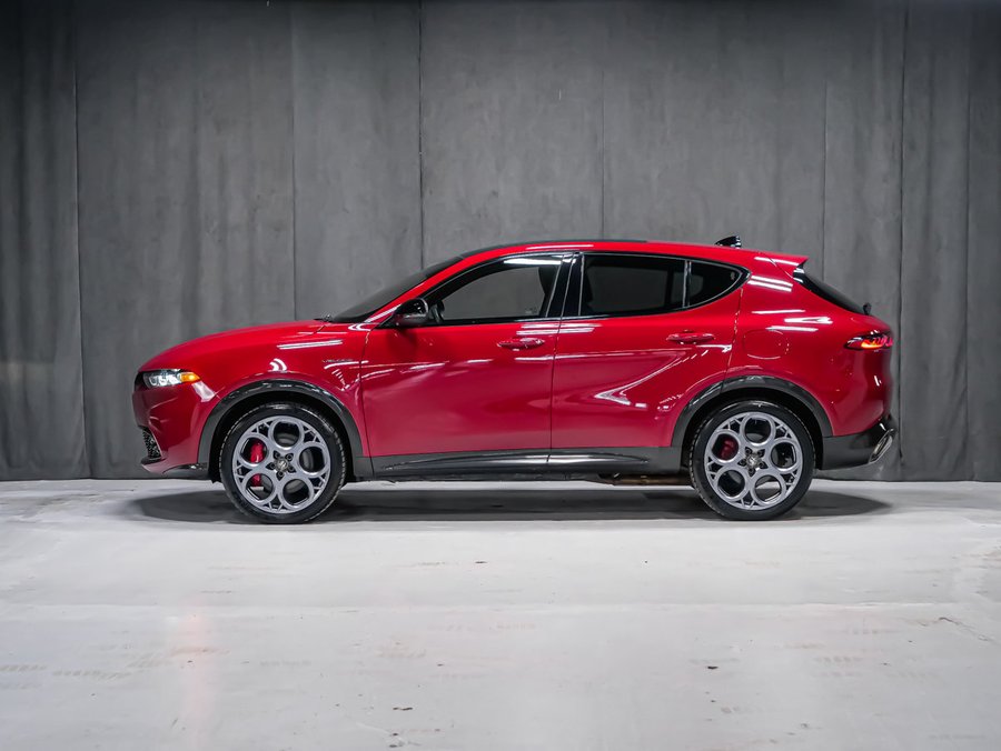 2024 Alfa Romeo Tonale VELOCE Red