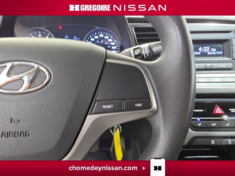 Hyundai Elantra 2017 Blanc Blainville - photo #18