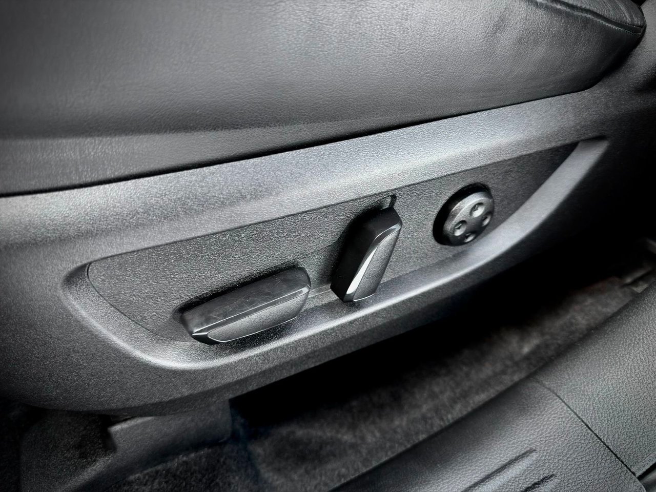 2023 Infiniti QX50 gray Notre-Dame-des-Prairies - photo #28