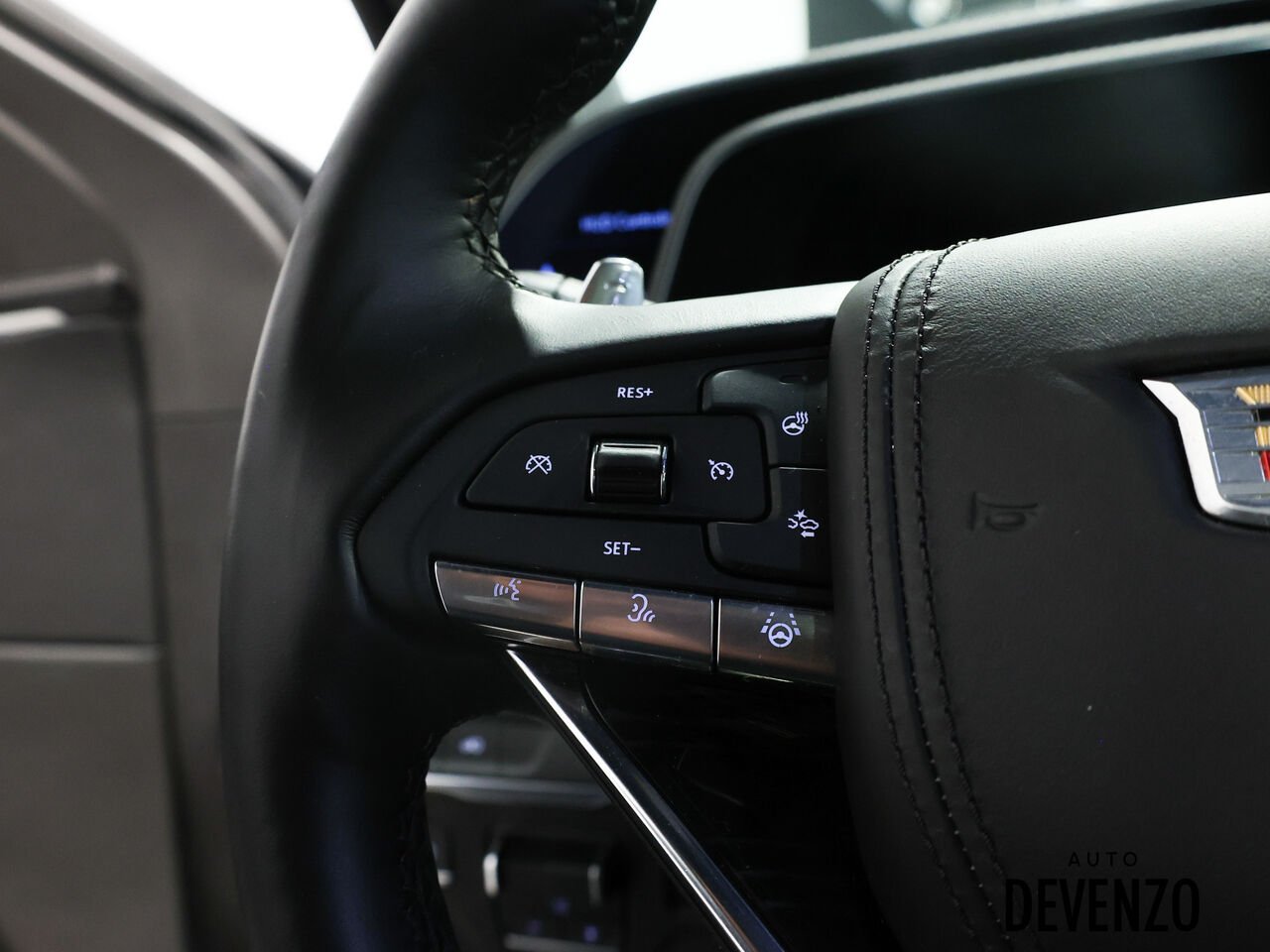 Cadillac Escalade ESV 2023 Noir Saint-Eustache - photo #13