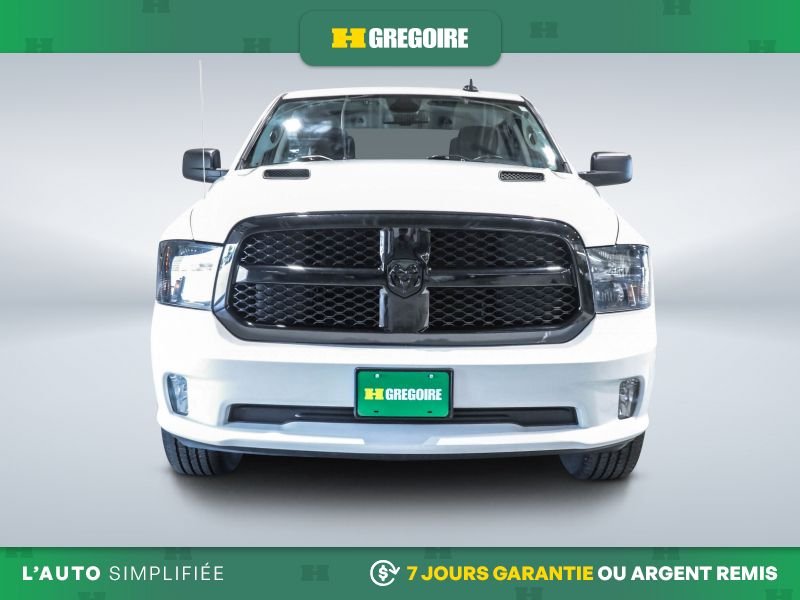 Ram 1500 821639 | Express 4x4 AUTO AC GR ELEC MAGS CAM RECULE BLUETO 2023 Blanc Laval - photo #1