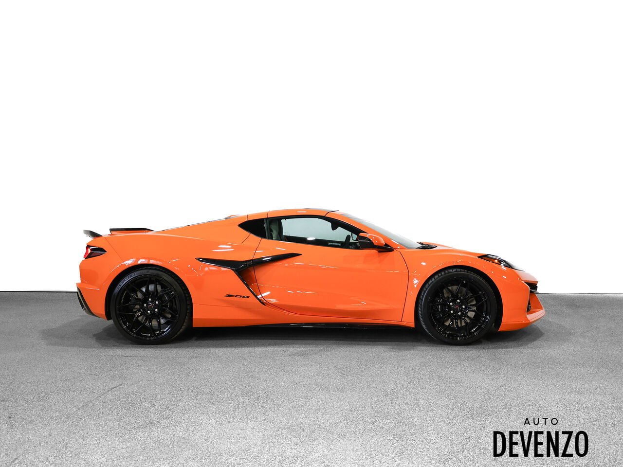 Chevrolet Corvette 2024 Orange Saint-Eustache - photo #2