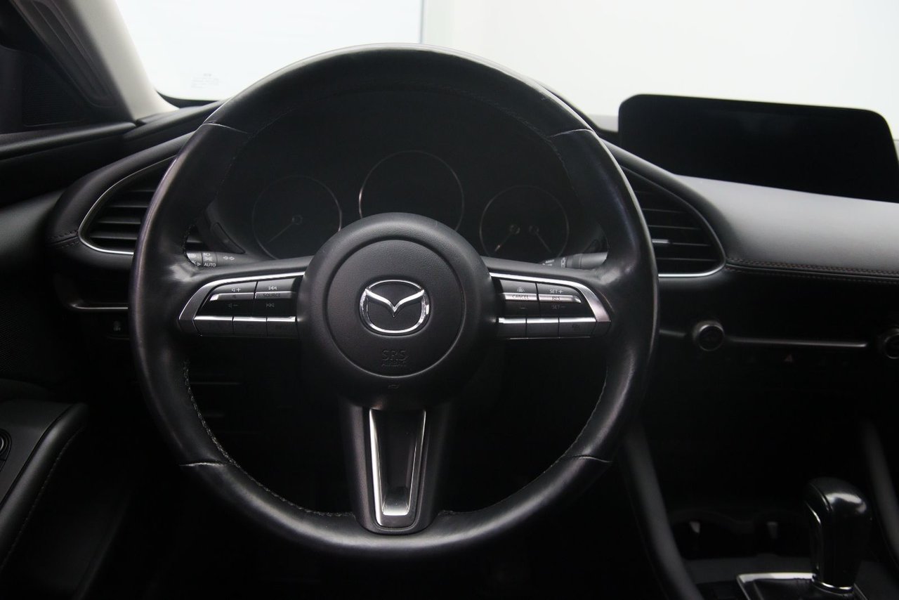 2023 Mazda Mazda3 VIN 3MZBPBCMXPM358774 Blue Baie-Comeau - photo #10