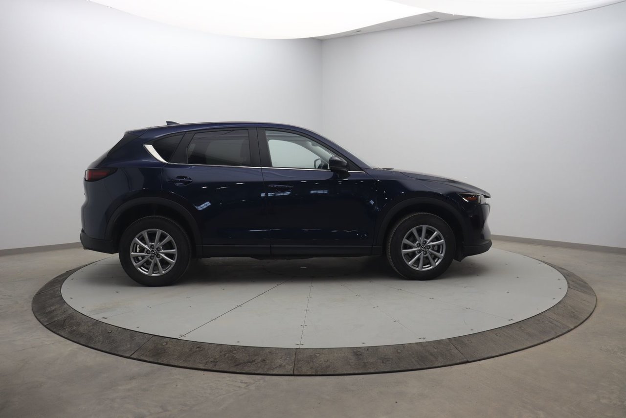Mazda CX-5 NIV JM3KFBCM6P0112353 2023 Bleu Baie-Comeau - photo #2