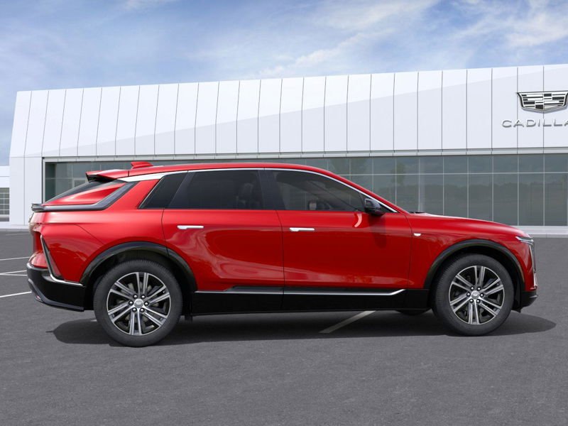 CADILLAC LYRIQ Luxe 4 portes 2026 Teinte rouge éclatant