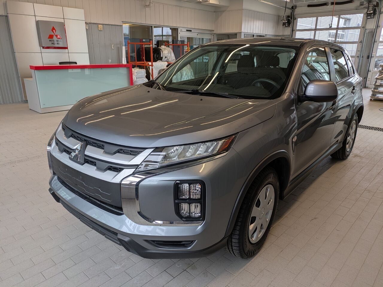 Mitsubishi RVR 2024 Gris Gatineau - photo #1