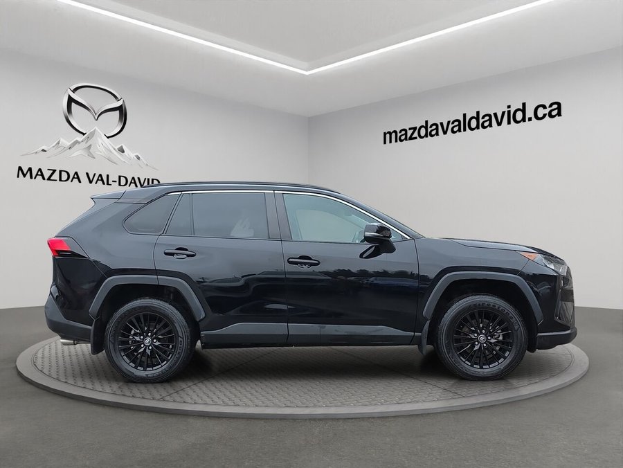 2020 Toyota RAV4 LE TI, Bluetooth, écran tactile, Sièges chauffant Black